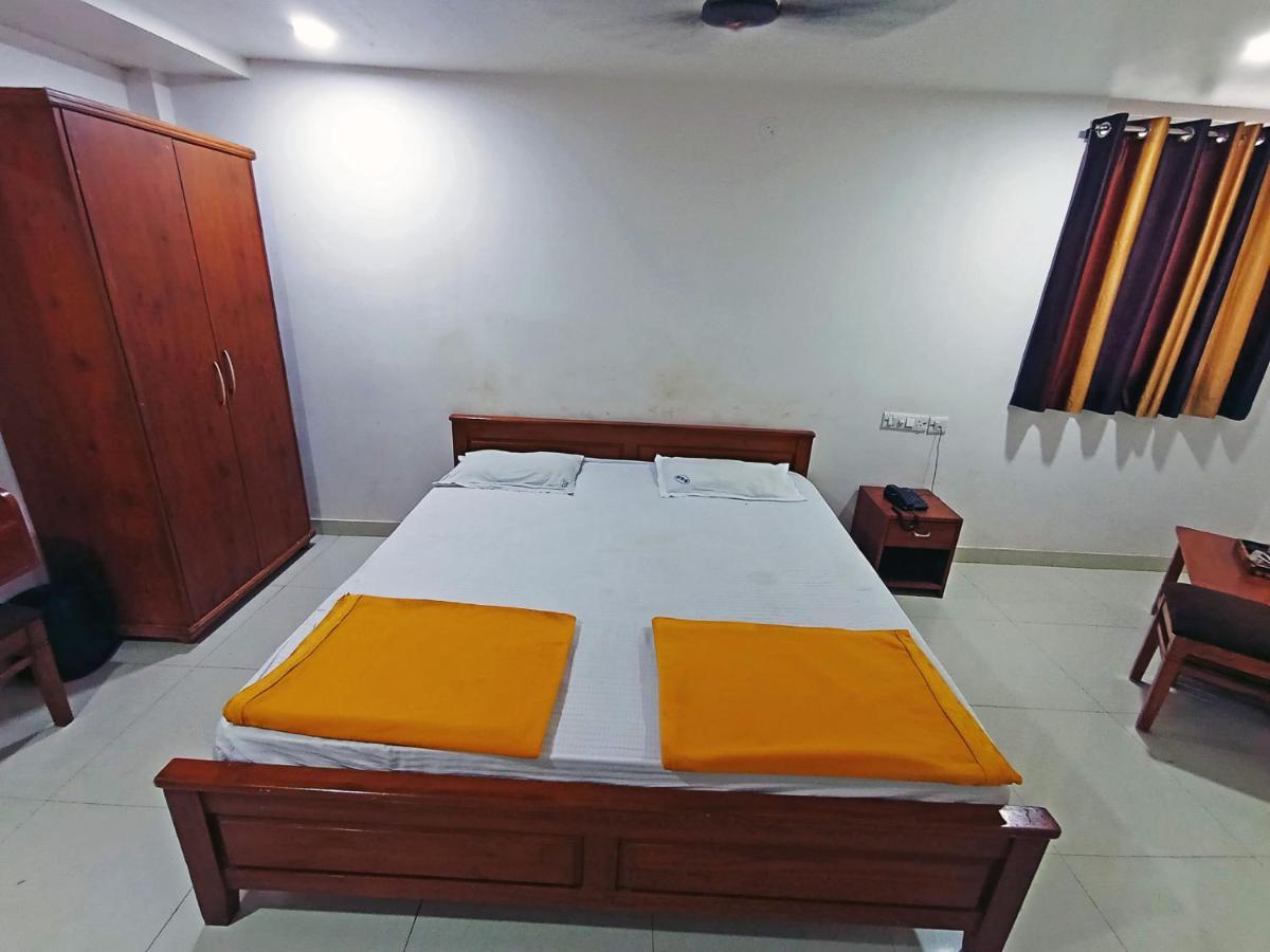 Staymaker Shri Shakti Residency Хубли Екстериор снимка