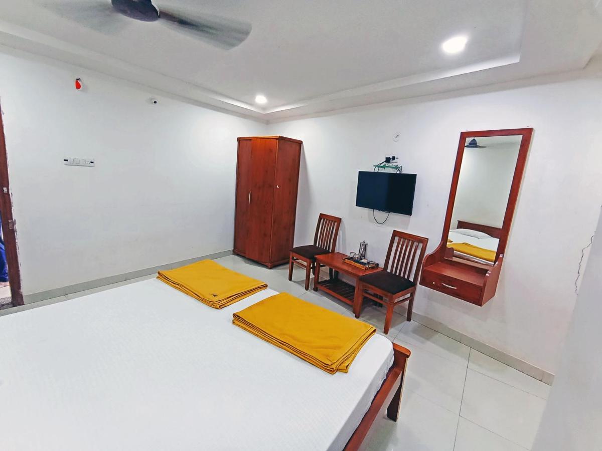 Staymaker Shri Shakti Residency Хубли Екстериор снимка