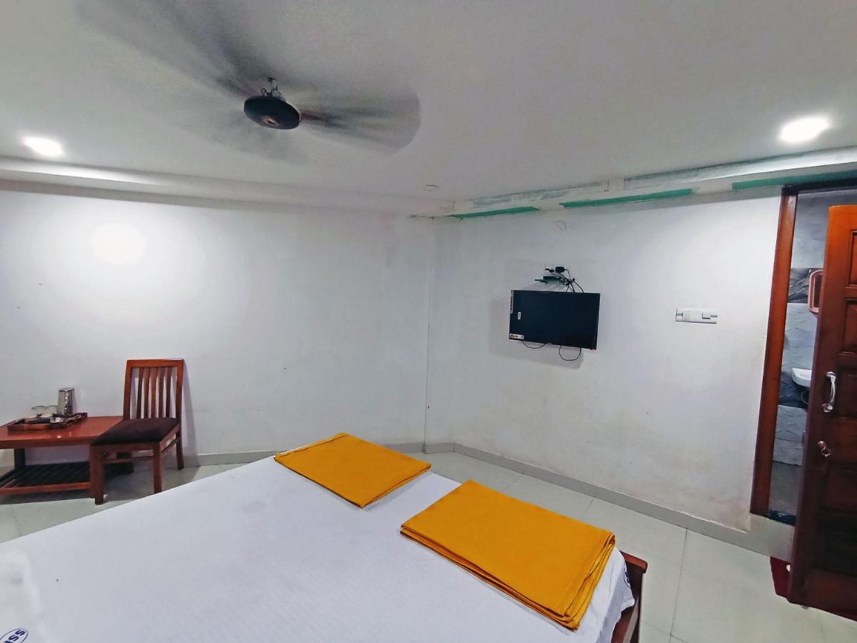 Staymaker Shri Shakti Residency Хубли Екстериор снимка