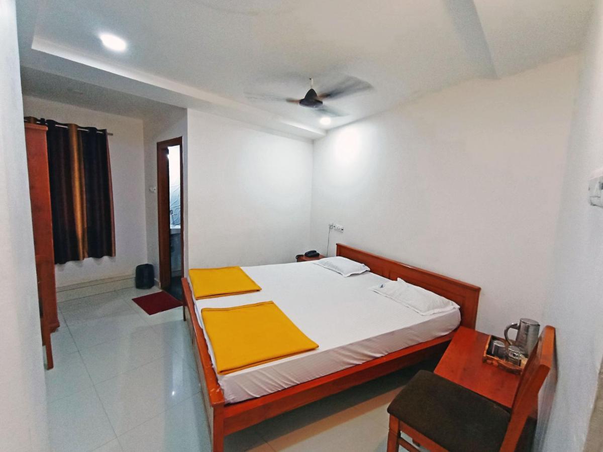 Staymaker Shri Shakti Residency Хубли Екстериор снимка