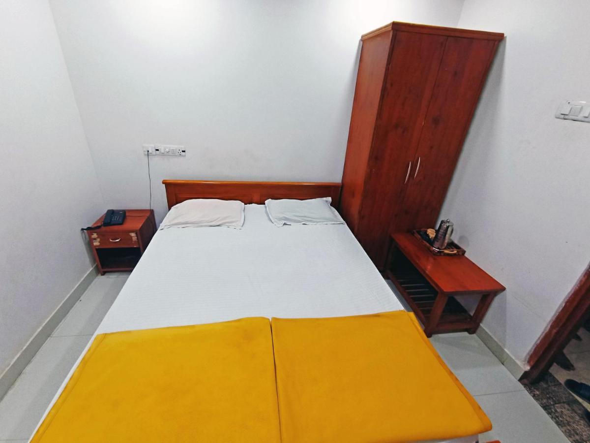 Staymaker Shri Shakti Residency Хубли Екстериор снимка