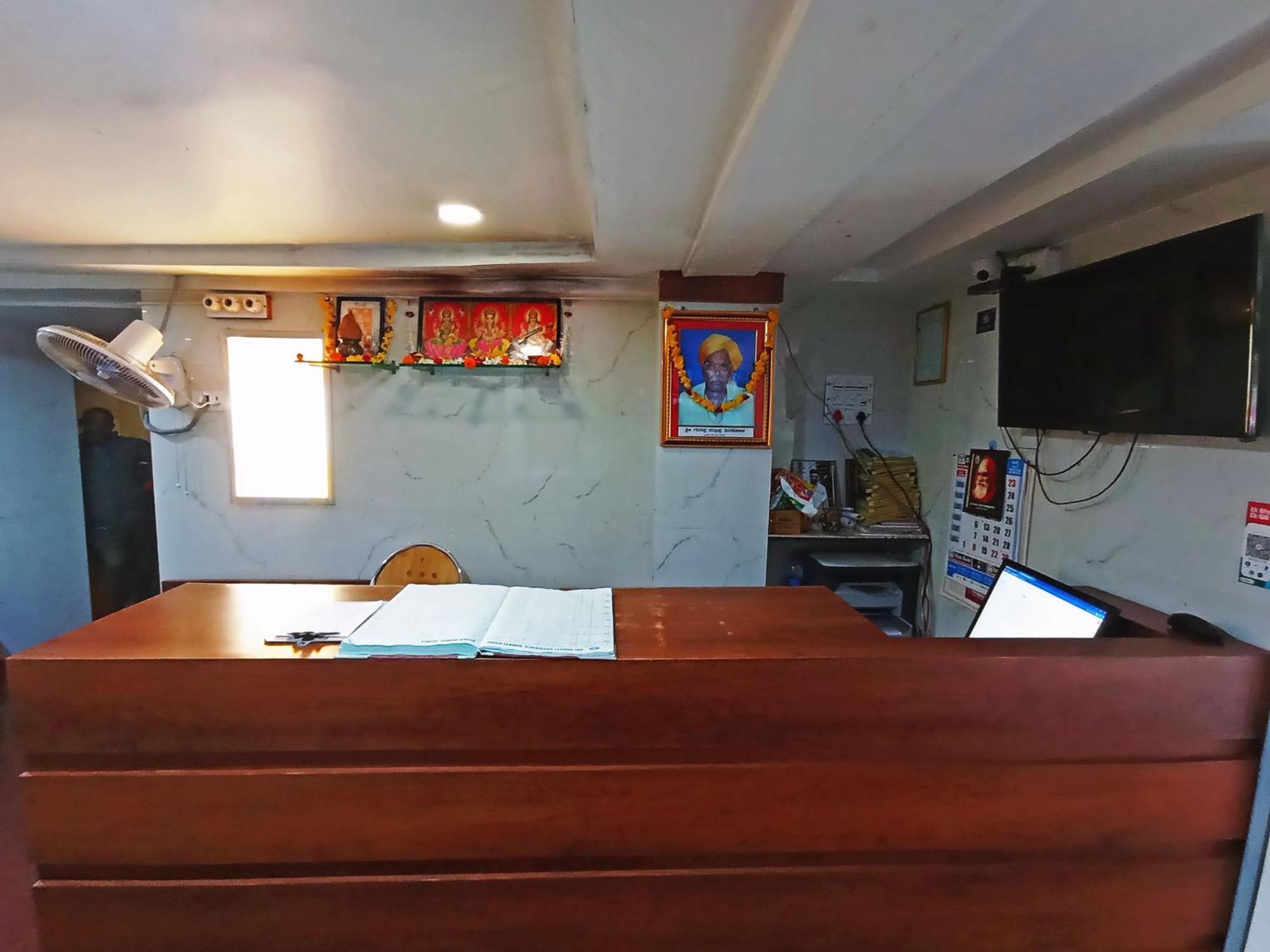 Staymaker Shri Shakti Residency Хубли Екстериор снимка