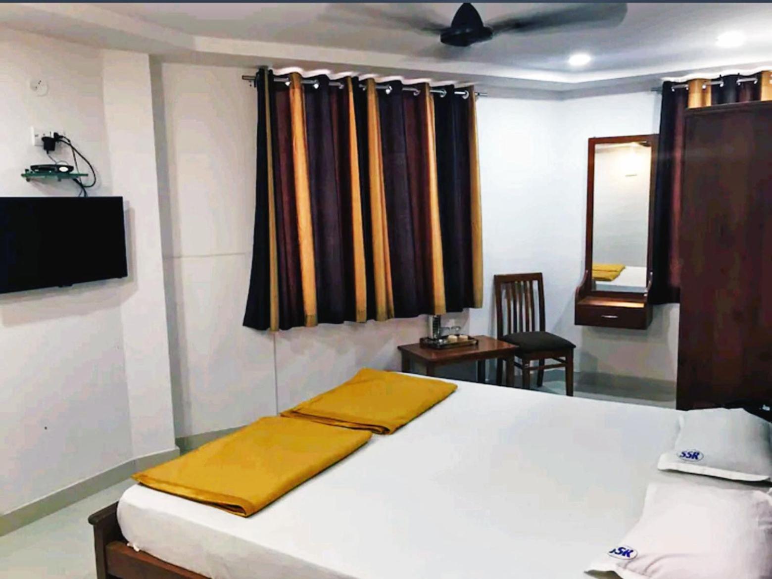 Staymaker Shri Shakti Residency Хубли Екстериор снимка