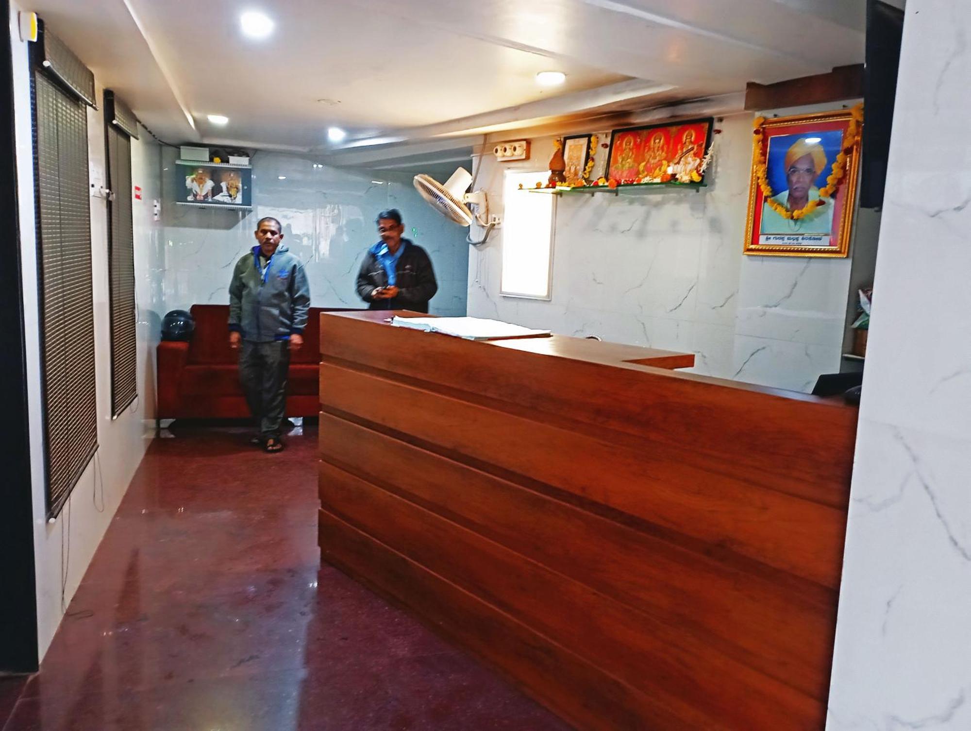 Staymaker Shri Shakti Residency Хубли Екстериор снимка